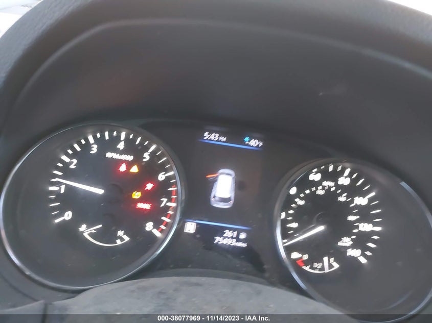 VIN KNMAT2MV8JP590065 2018 NISSAN ROGUE SV
