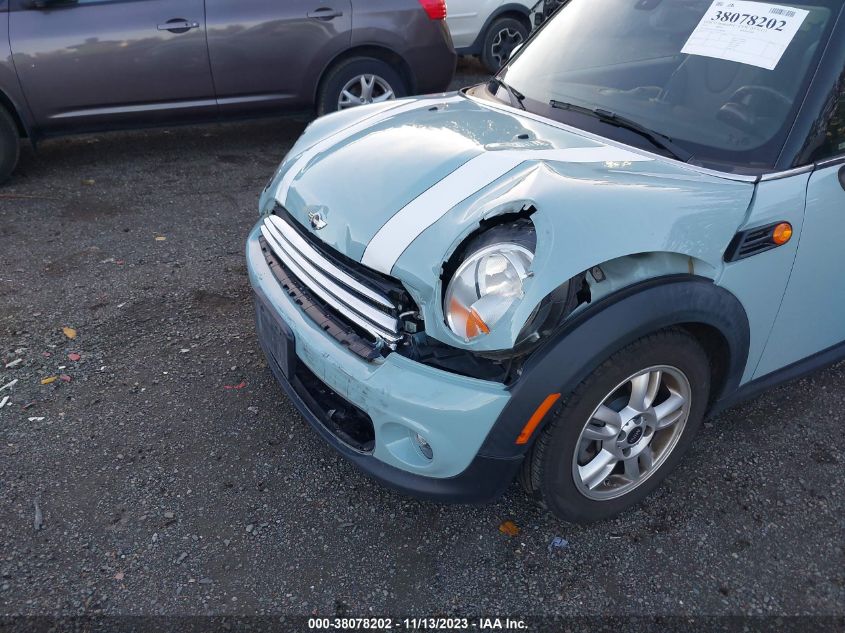 2013 MINI HARDTOP COOPER - WMWSU3C58DT686098