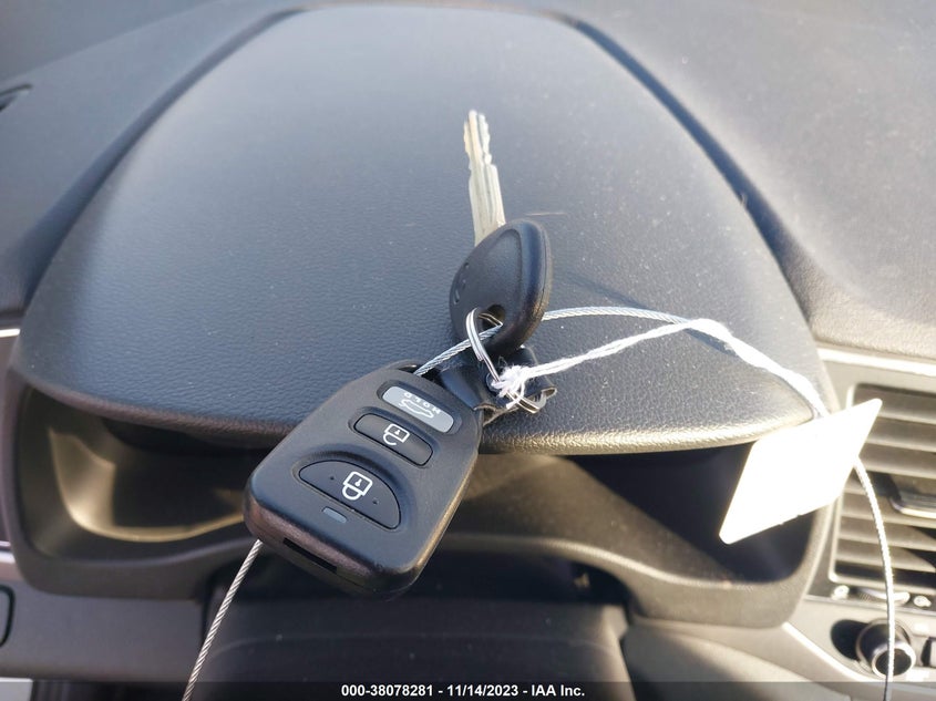 VIN 5NPD84LF1JH323513 2018 HYUNDAI ELANTRA SEL/VALUE/LIMITED