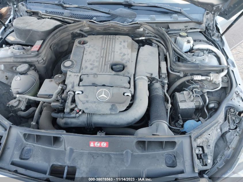 2013 MERCEDES-BENZ C 250 SPORT/LUXURY - WDDGF4HB2DA805269