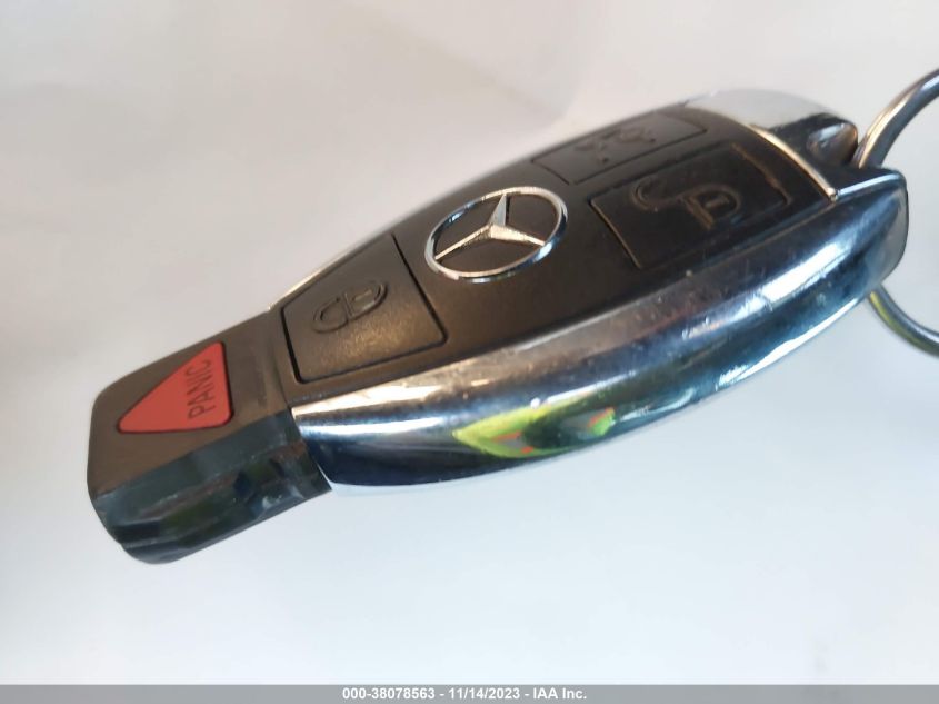 2013 MERCEDES-BENZ C 250 SPORT/LUXURY - WDDGF4HB2DA805269