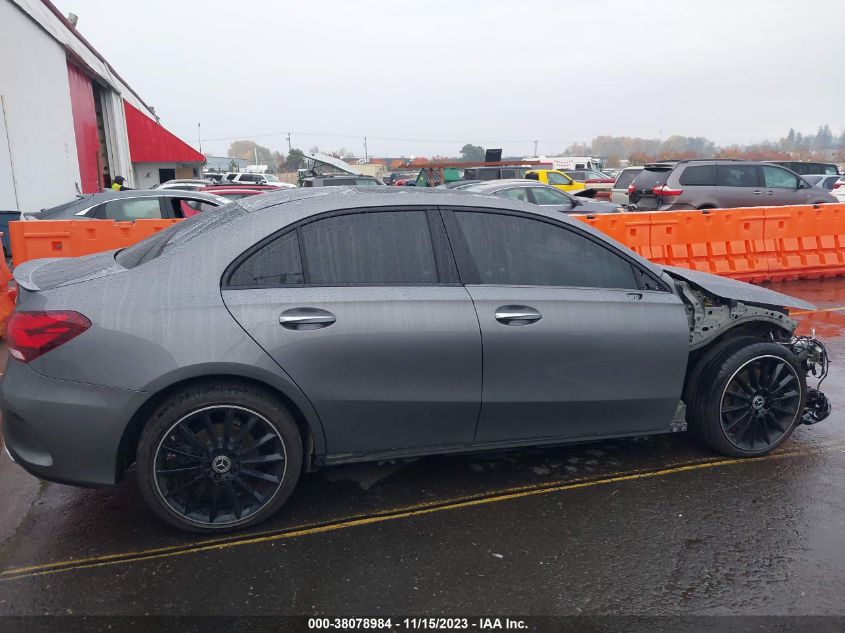 2019 MERCEDES-BENZ A 220 4MATIC - WDD3G4FBXKW020092