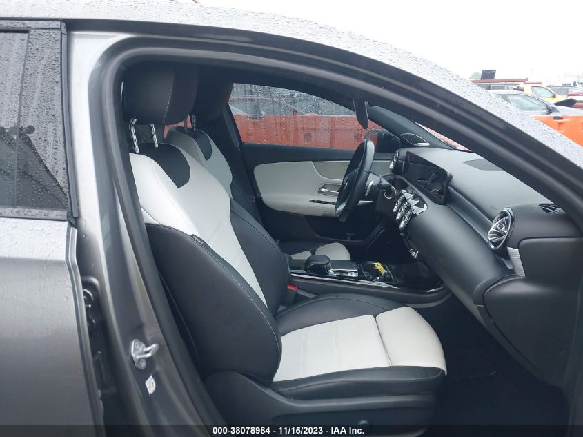 2019 MERCEDES-BENZ A 220 4MATIC - WDD3G4FBXKW020092