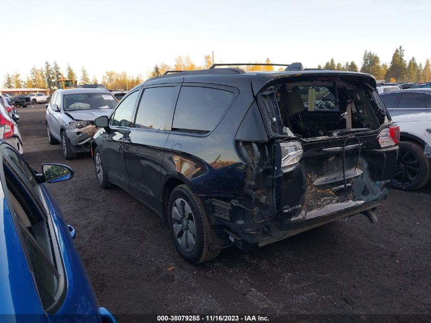 VIN 2C4RC1N75JR323283 2018 CHRYSLER PACIFICA HYBRID no.3