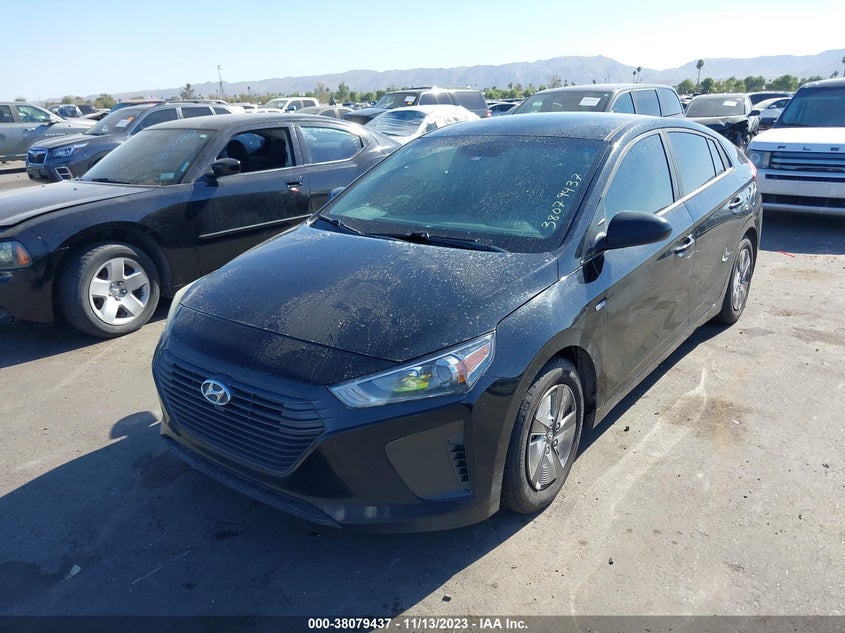 VIN KMHC65LC4JU066166 2018 HYUNDAI IONIQ HYBRID BLUE