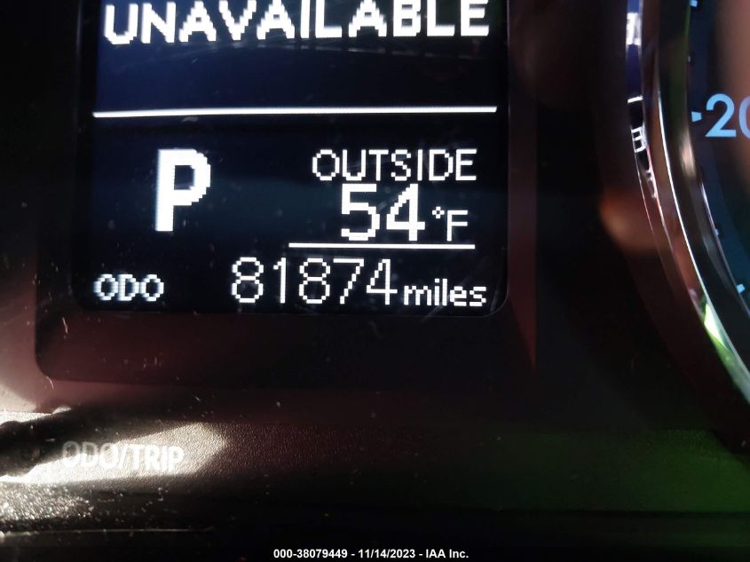 VIN 2T1BURHE4JC114527 2018 TOYOTA COROLLA LE