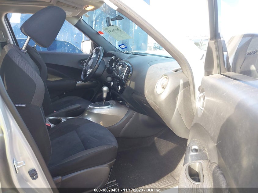 VIN JN8AF5MR2HT704062 2017 NISSAN JUKE SV