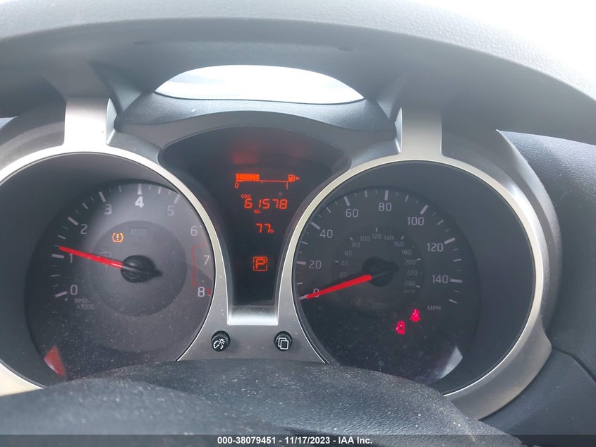 VIN JN8AF5MR2HT704062 2017 NISSAN JUKE SV