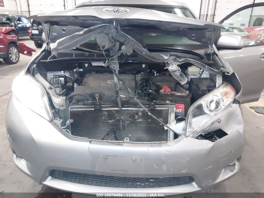 5TDYK3DCXGS718147 2016 TOYOTA SIENNA, photo no. 6