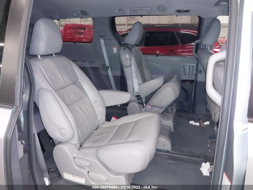 5TDYK3DCXGS718147 2016 TOYOTA SIENNA, photo no. 8