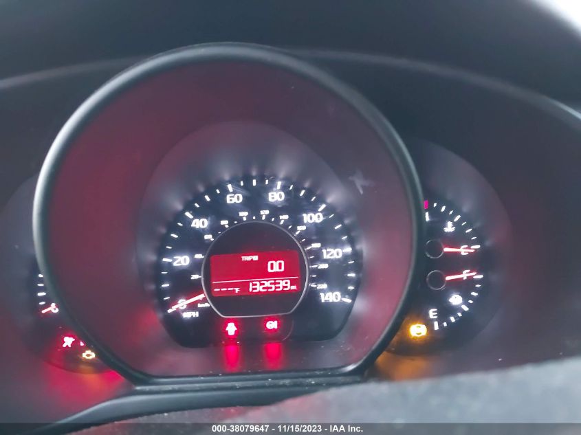 2015 KIA SOUL + - KNDJP3A55F7128259