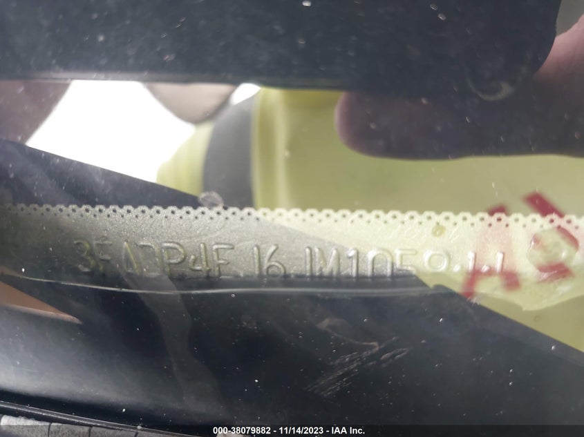 VIN 3FADP4EJ6JM105944 2018 FORD FIESTA SE