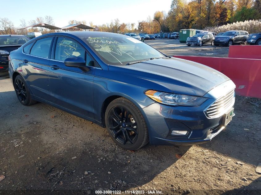 3FA6P0HD7KR107942 Ford Fusion SE