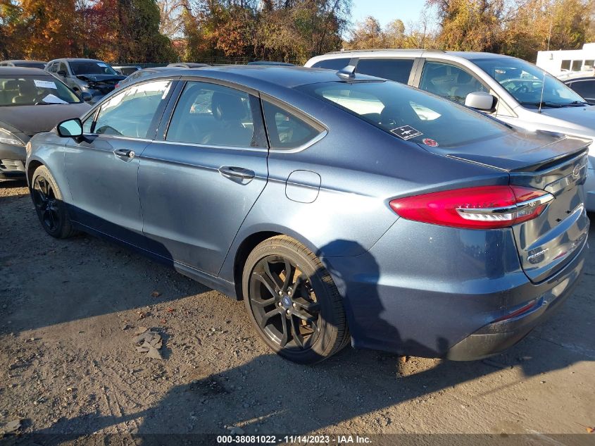 3FA6P0HD7KR107942 Ford Fusion SE 3