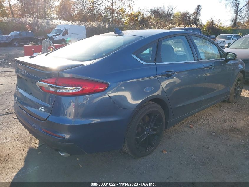 3FA6P0HD7KR107942 Ford Fusion SE 4