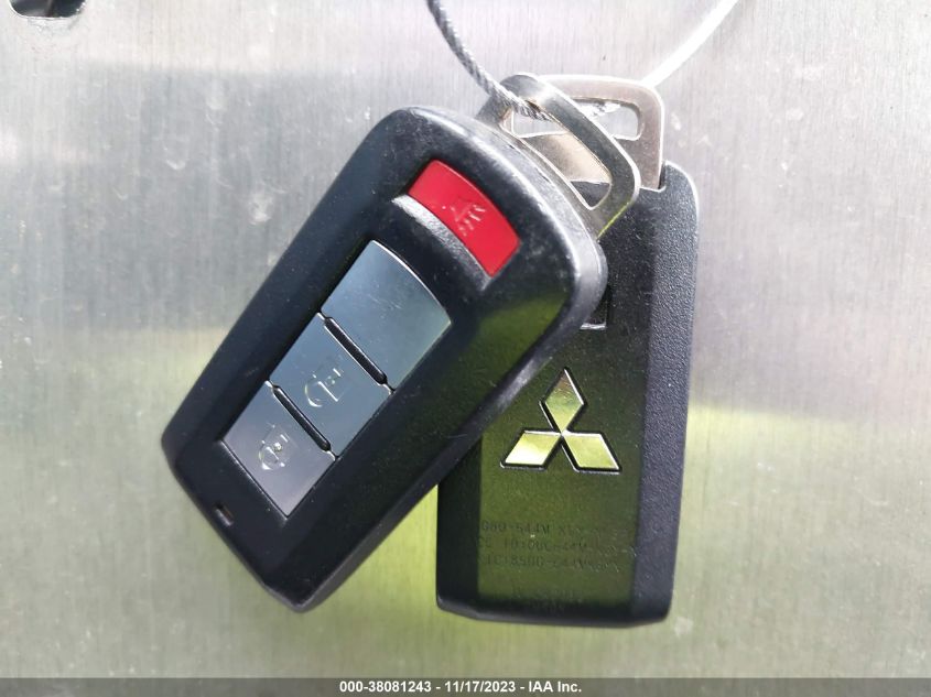 2015 MITSUBISHI OUTLANDER SE - JA4AD3A39FZ013430