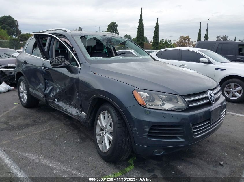 2013 VOLKSWAGEN TOUAREG V6 - WVGEF9BP6DD011744