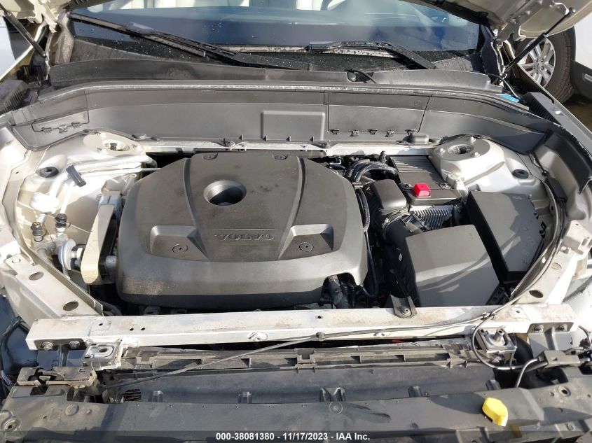 2016 VOLVO XC90 T6 MOMENTUM - YV4A22PK6G1038884