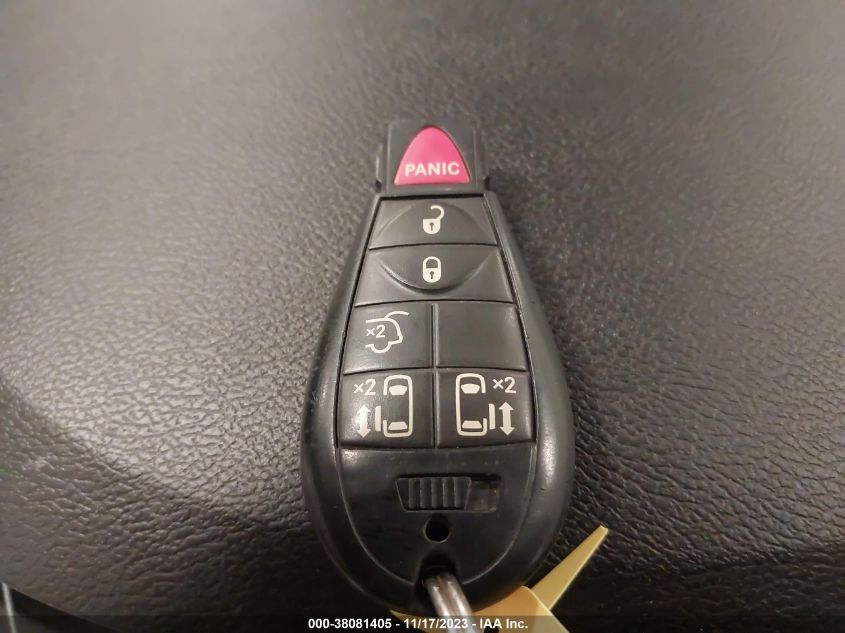 2014 CHRYSLER TOWN & COUNTRY TOURING - 2C4RC1BG1ER271368