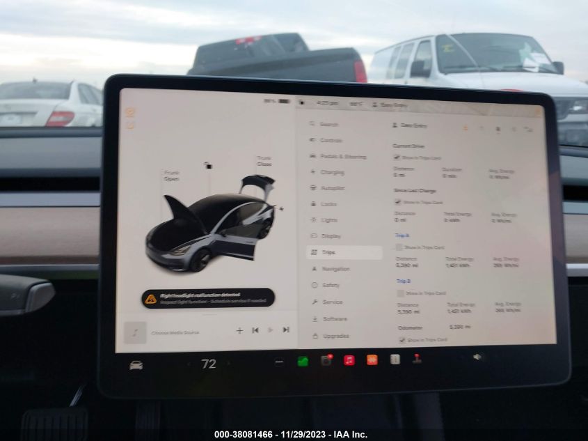2023 TESLA MODEL 3 - 5YJ3E1EA8PF542447