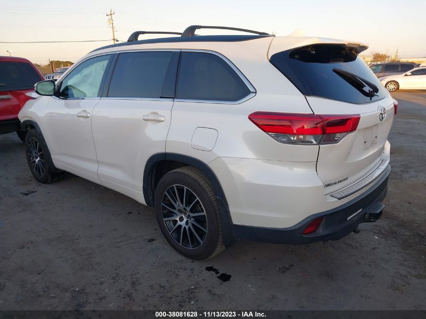 2017 TOYOTA HIGHLANDER SE - 5TDJZRFH3HS380701