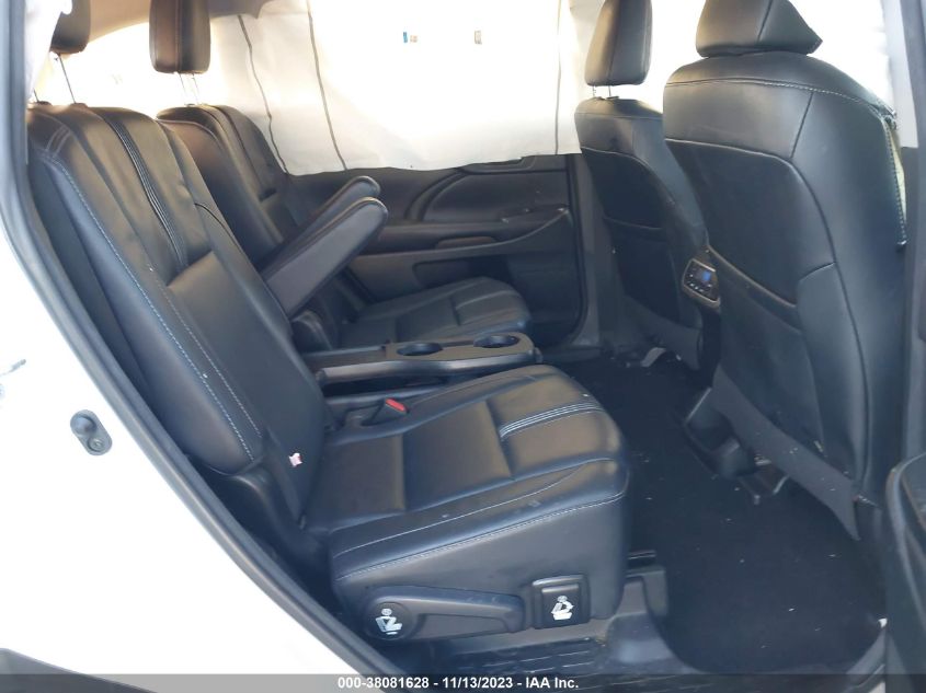 2017 TOYOTA HIGHLANDER SE - 5TDJZRFH3HS380701