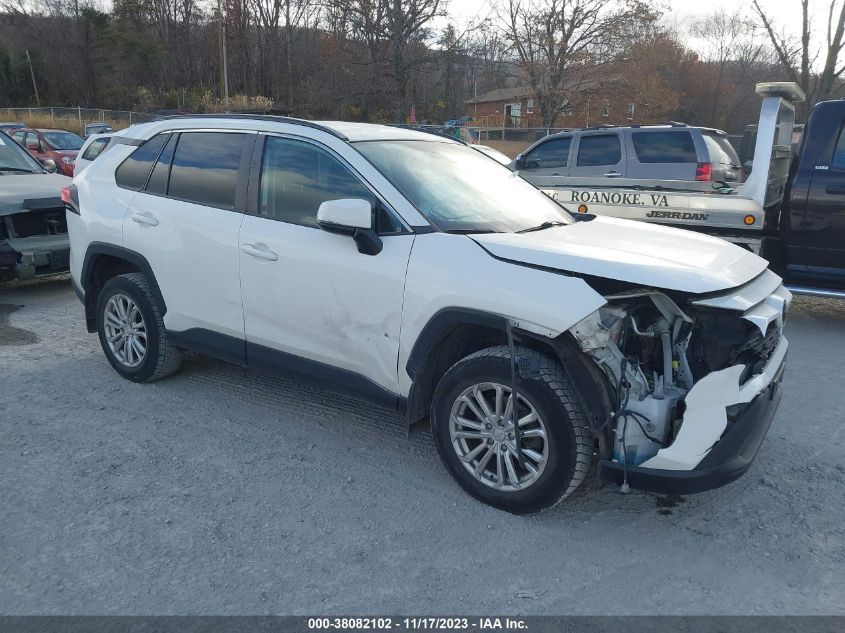 2019 TOYOTA RAV4 LE - 2T3B1RFV7KW029698