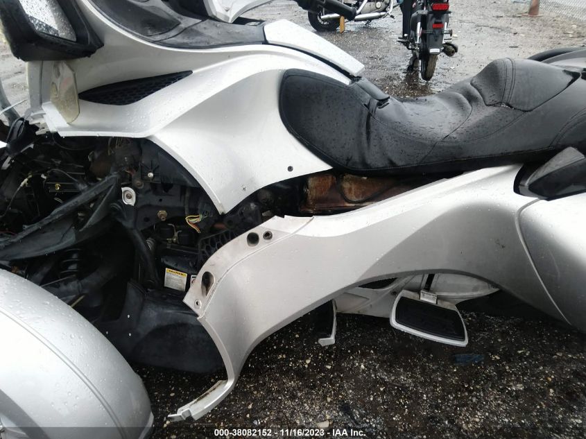 2010 CAN-AM SPYDER ROADSTER RTS 2BXJBWC14AV000121