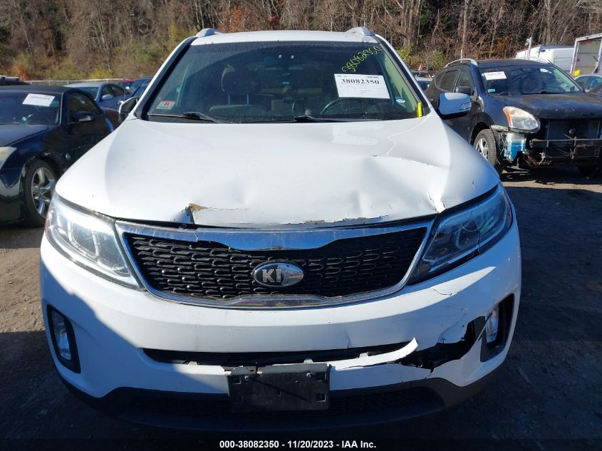 2015 KIA SORENTO LX - 5XYKTCA63FG582599