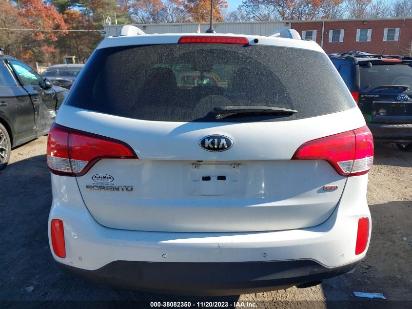 2015 KIA SORENTO LX - 5XYKTCA63FG582599