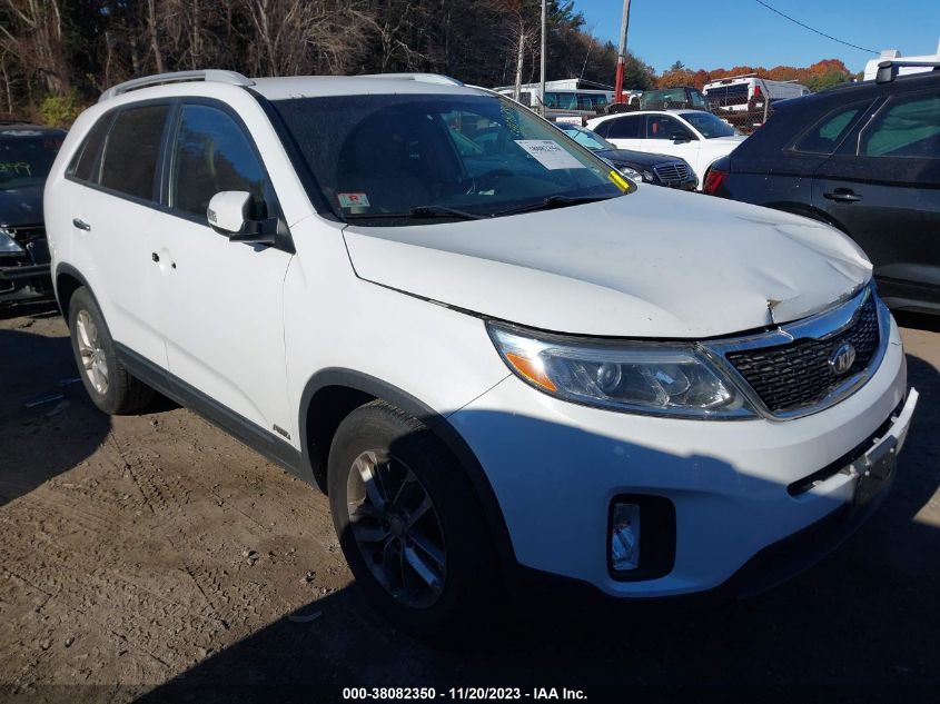 2015 KIA SORENTO LX - 5XYKTCA63FG582599