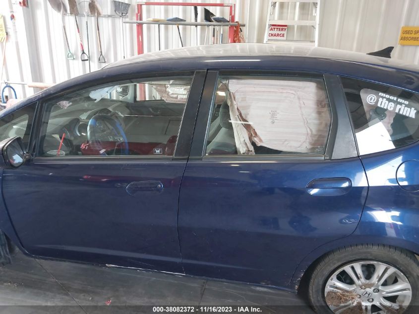 2013 HONDA FIT - JHMGE8H38DC055702
