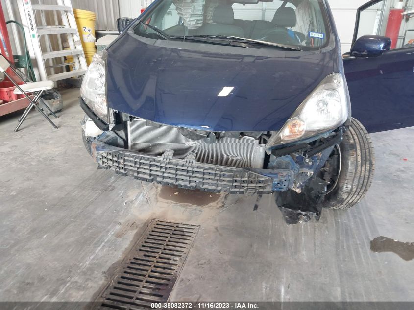 2013 HONDA FIT - JHMGE8H38DC055702