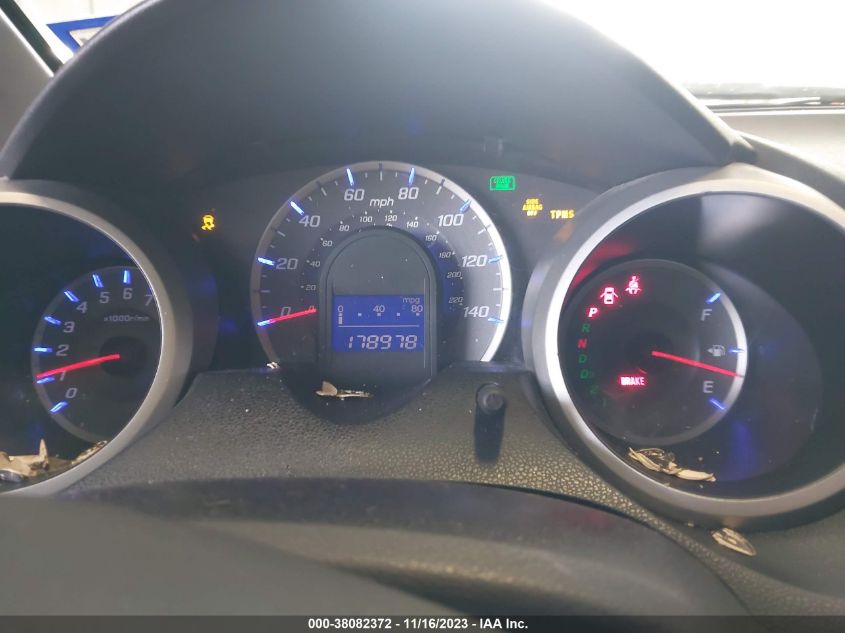 2013 HONDA FIT - JHMGE8H38DC055702
