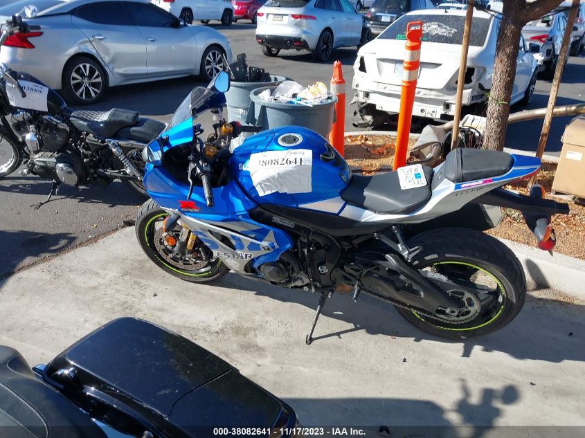 2022 SUZUKI GSX-R1000 R JS1DM11MXN7100063