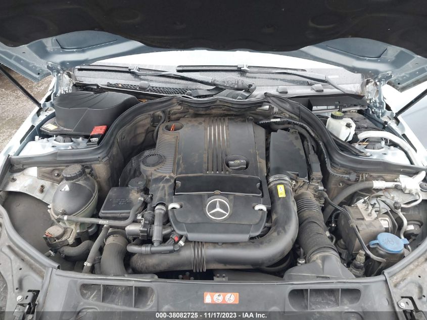 2013 MERCEDES-BENZ C 250 SPORT/LUXURY - WDDGF4HB3DA755837