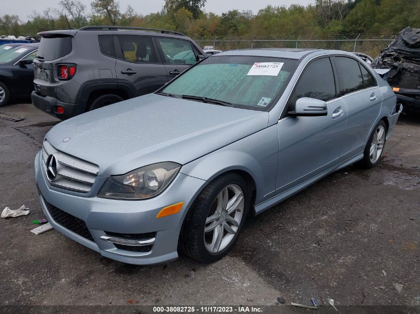 2013 MERCEDES-BENZ C 250 SPORT/LUXURY - WDDGF4HB3DA755837