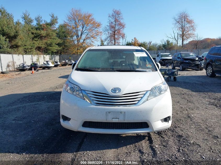 5TDKZ3DCXHS832474 2017 TOYOTA SIENNA, photo no. 12