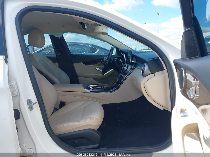 2015 MERCEDES-BENZ C 300 LUXURY/SPORT - 55SWF4JBXFU091318