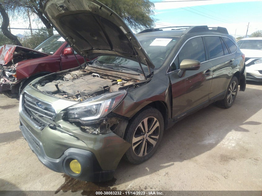 VIN 4S4BSENCXJ3225010 2018 SUBARU OUTBACK 3.6R LIMITED