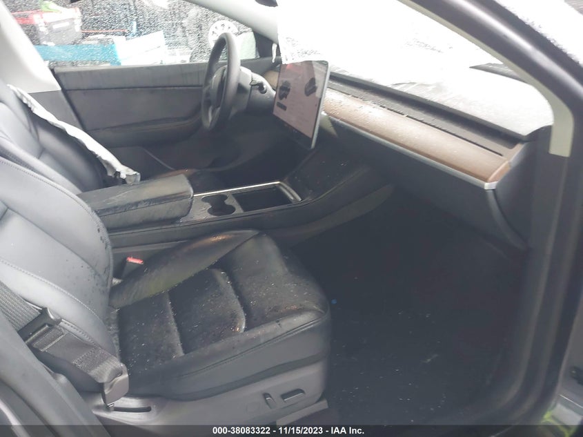 VIN 7SAYGDEF7NF457175 2022 TESLA MODEL Y