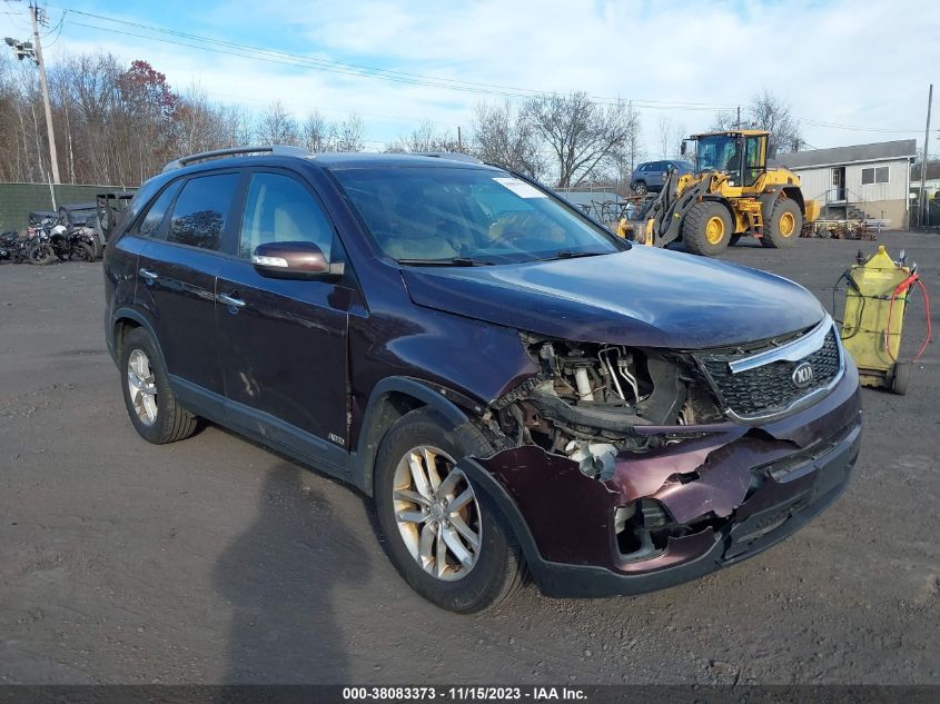 2014 KIA SORENTO LX - 5XYKTCA60EG489036