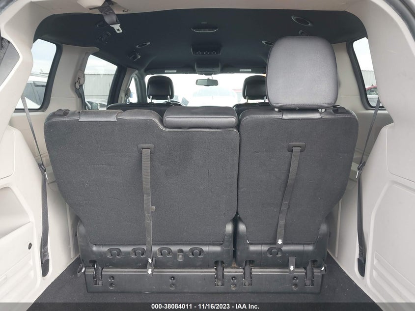 VIN 2C4RDGCG3HR689918 2017 DODGE GRAND CARAVAN SXT