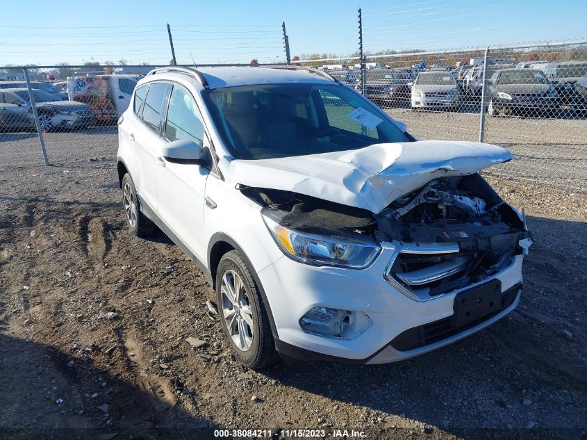 2018 FORD ESCAPE SE - 1FMCU9GD0JUD51821