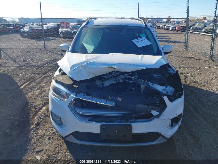 2018 FORD ESCAPE SE - 1FMCU9GD0JUD51821