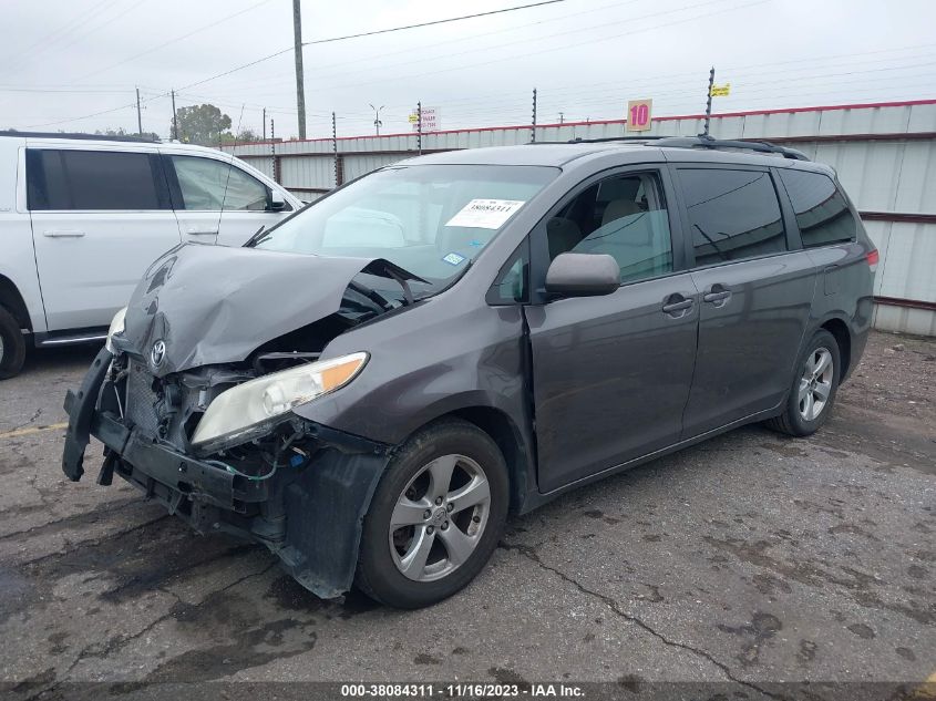2014 TOYOTA SIENNA LE - 5TDKK3DCXES477712