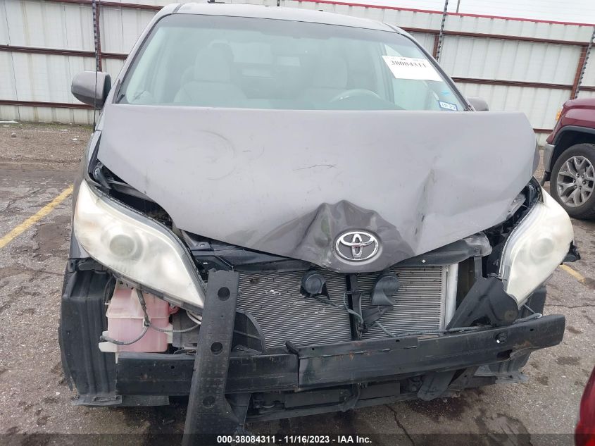 2014 TOYOTA SIENNA LE - 5TDKK3DCXES477712
