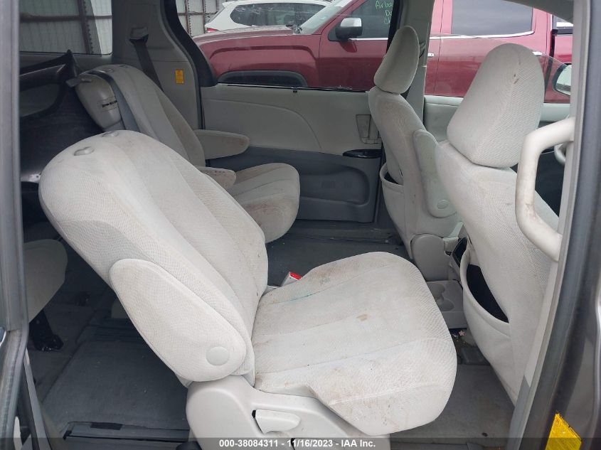 2014 TOYOTA SIENNA LE - 5TDKK3DCXES477712