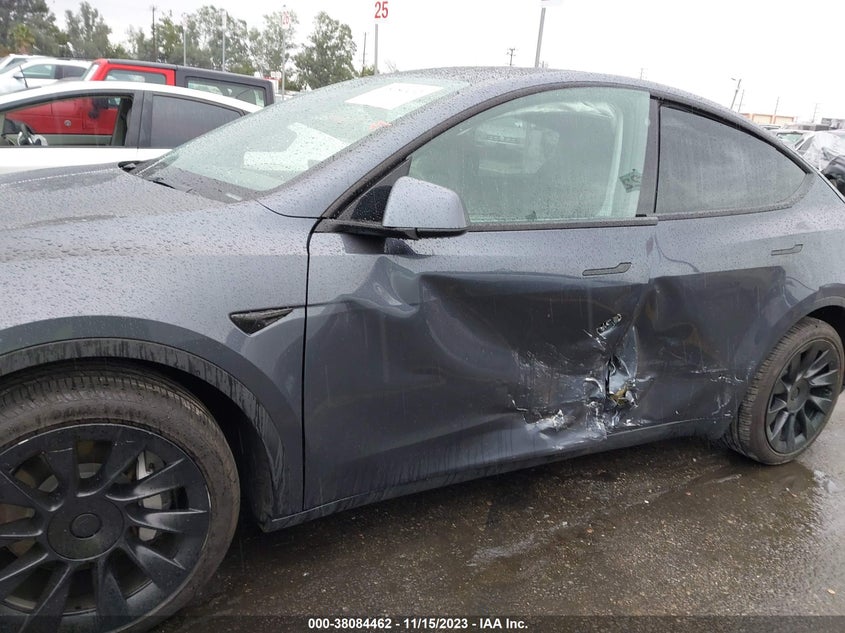 VIN 5YJYGDEE5MF140305 2021 TESLA MODEL Y