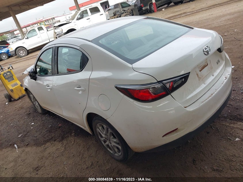 VIN 3MYDLBYV2HY163627 2017 TOYOTA YARIS IA